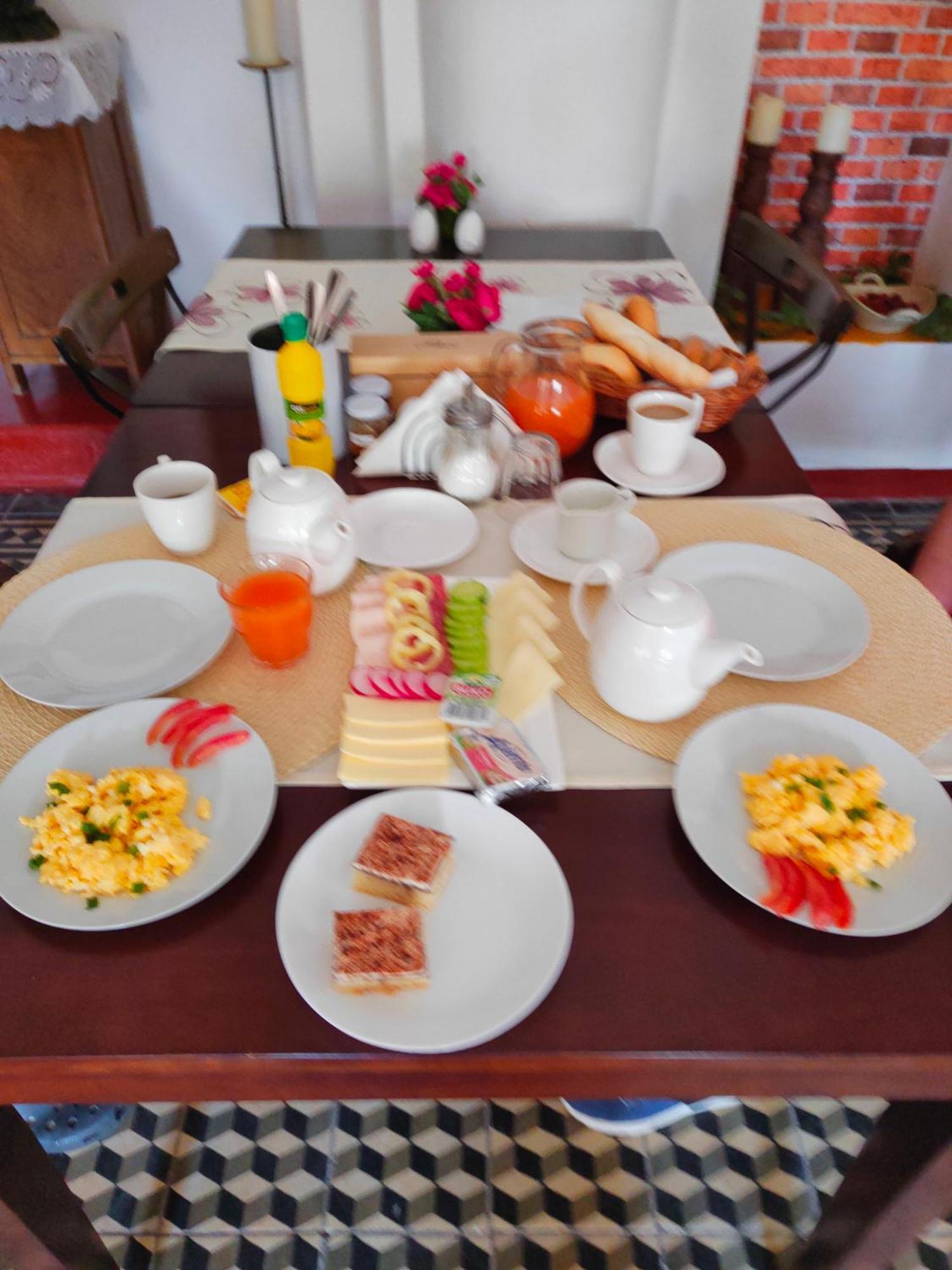 Bed And Breakfast Tvrz Velká Bukovina Dış mekan fotoğraf