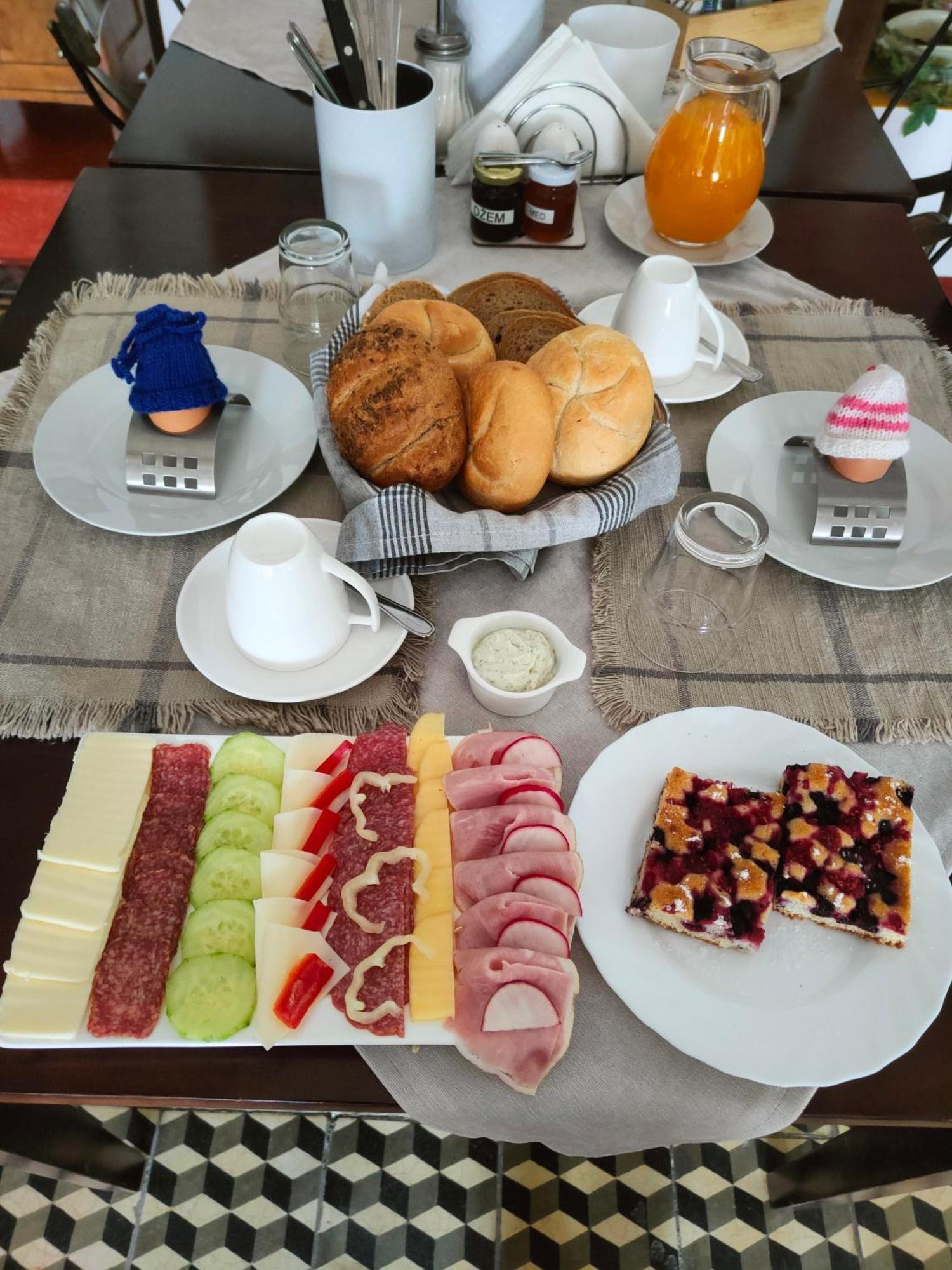 Bed And Breakfast Tvrz Velká Bukovina Dış mekan fotoğraf