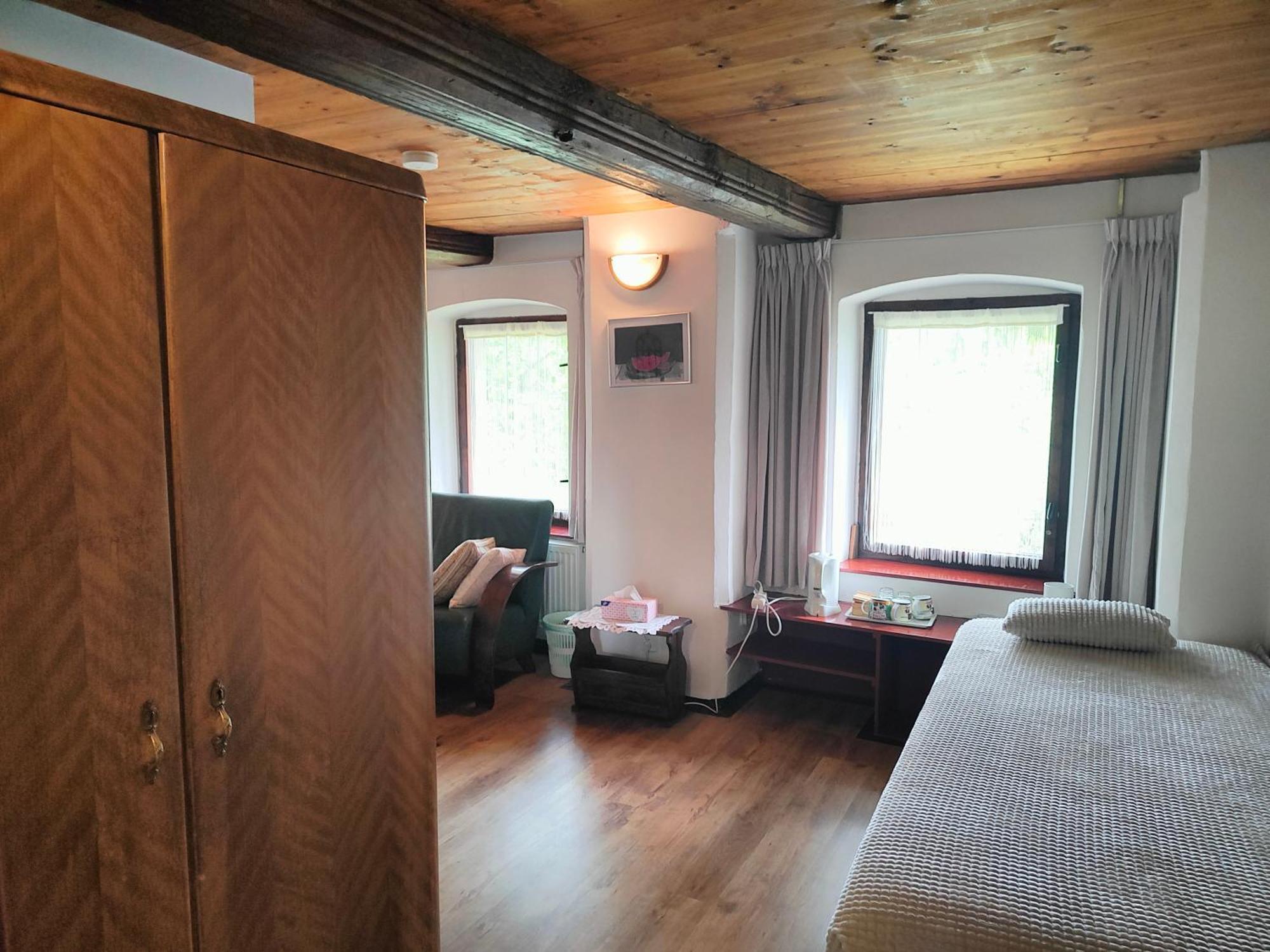 Bed And Breakfast Tvrz Velká Bukovina Dış mekan fotoğraf